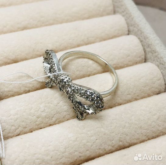 Серебряное кольцо