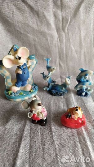 Статуэтки сувениры