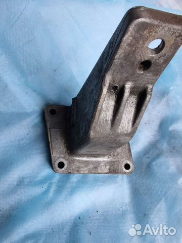 Опора Двигателя правая Вольво 940 740 В230