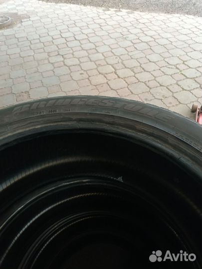 Bridgestone Dueler H/L Alenza 285/45 R22 110H