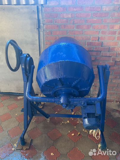 Бетономешалка (самодельная)
