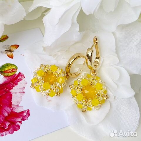 Серьги ручной работы из кристаллов и бисера