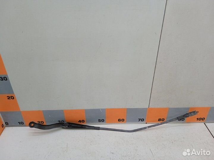 Поводок стеклоочистителя передний правый Opel