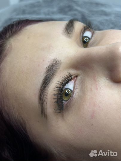 Ламинирование ресниц и коррекция бровей