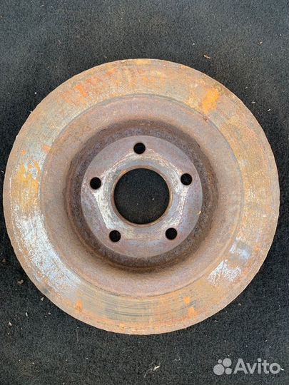 Тормозной диск задний Ford Focus 2 1.8 kkda 2009