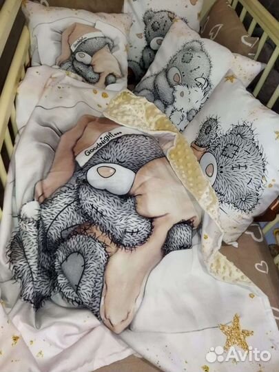 Бортики в кроватку, валики, пледики, простыни