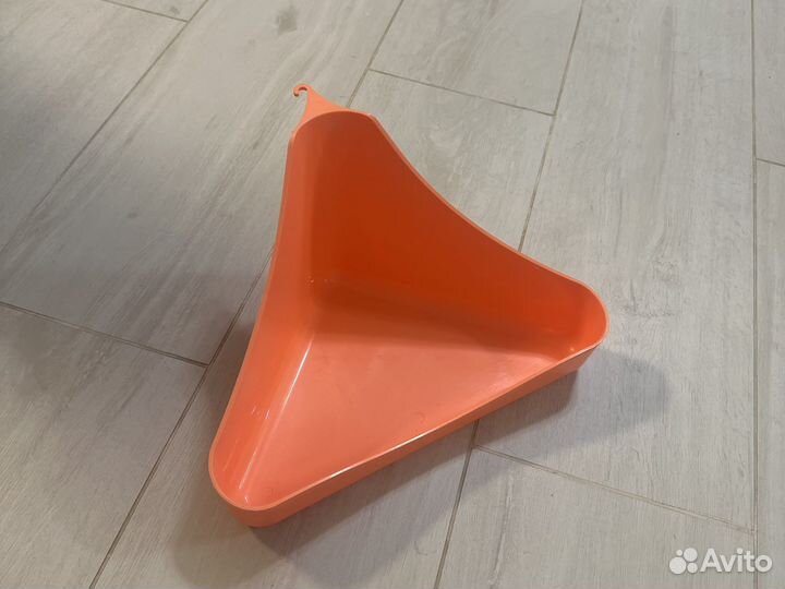 Лоток угловой