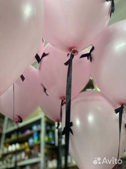 Воздушные шарики с гелиемс бантиками