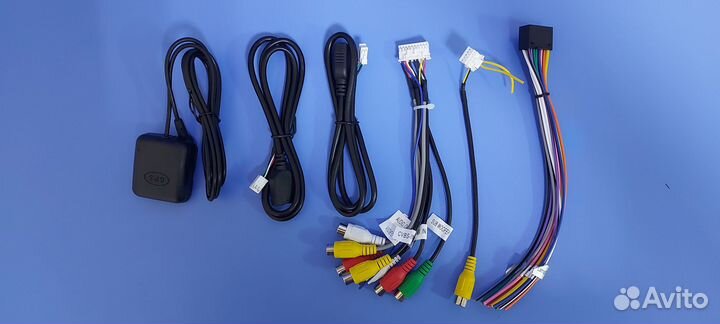 Магнитола Toyota Avensis 2008-2012