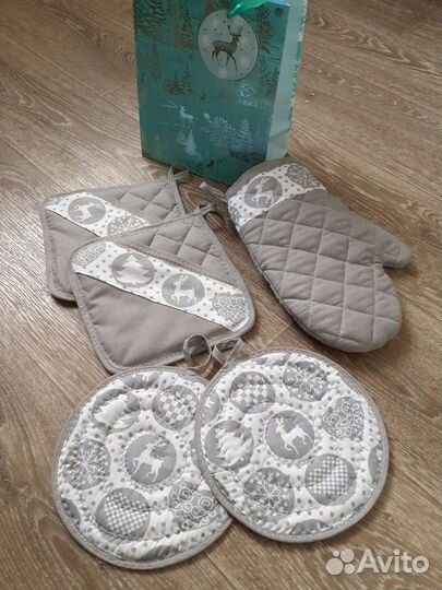 Подарочный набор прихваток Северные Олени