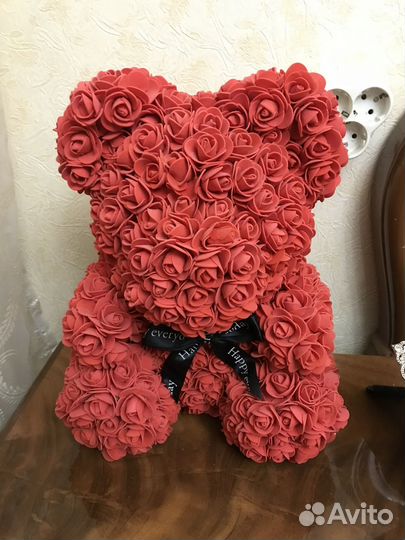 Медведь из роз