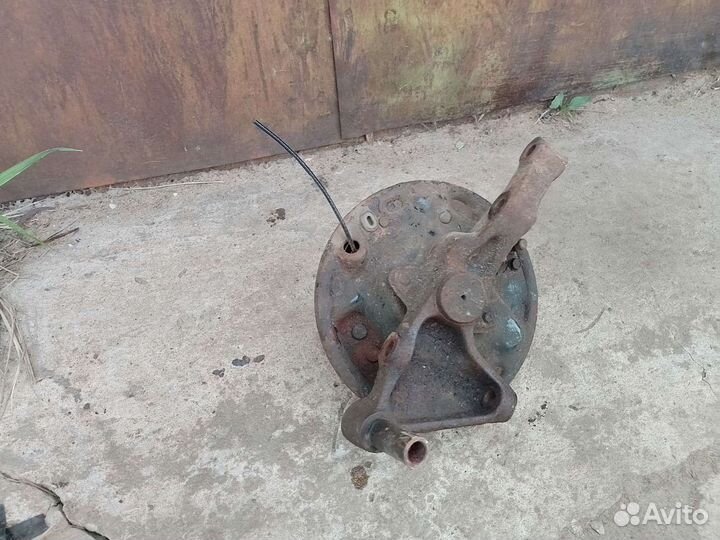 Кулак задний правый цапфа Kia Spectra