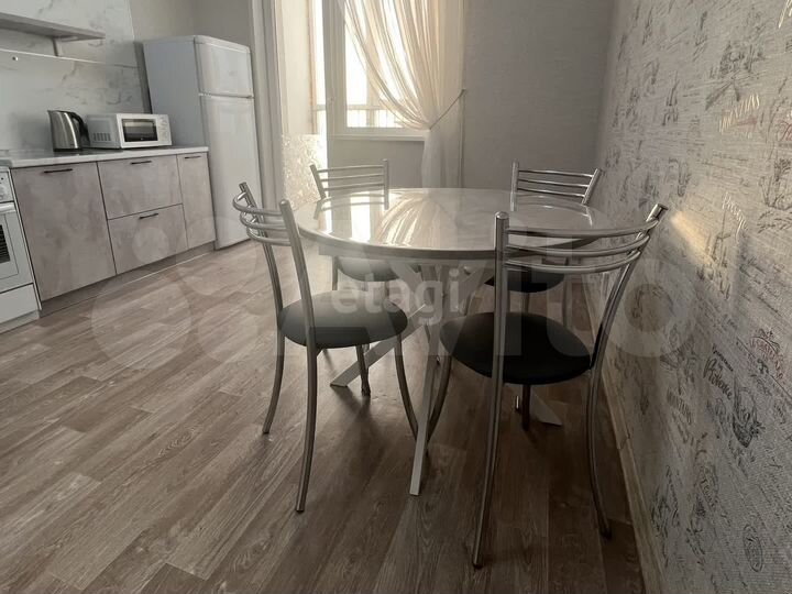 2-к. квартира, 71,4 м², 9/25 эт.