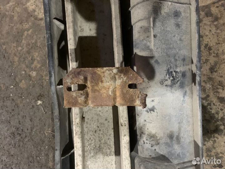 Бампер передний Ваз 2109 21083 2000