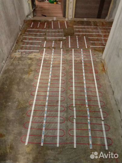 Наливной пол, укладка ламината, водопровод из поли