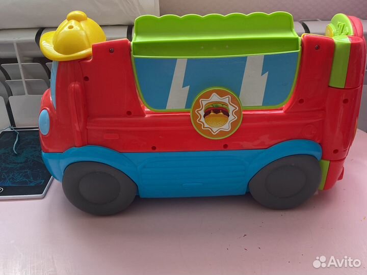 Chicco Говорящая фургон-кухня