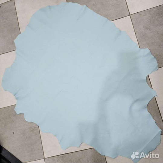 Целая шкура натуральной тонкой кожи 10.1 кв.фут