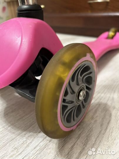 Самокат трехколесный Globber