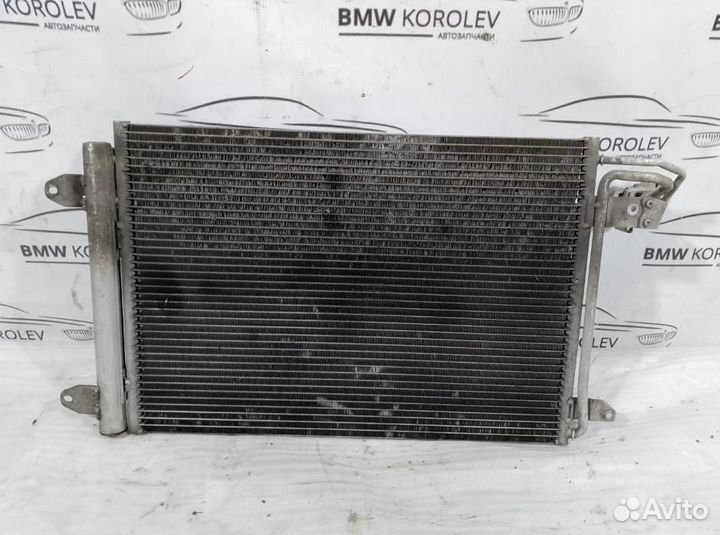 Радиатор кондиционера (конденсер) Golf VI Volkswag