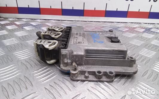 Блок управления двс volvo V50 MW (8BL02PC01)