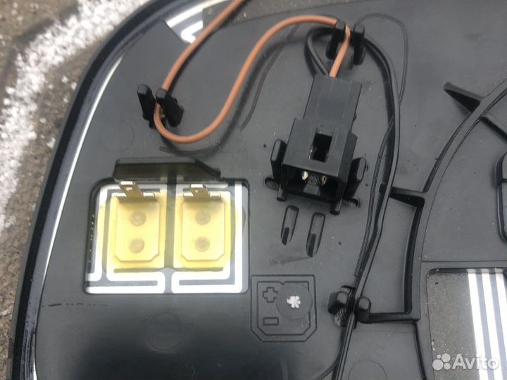 Зеркальный элемент шевроле тахо
