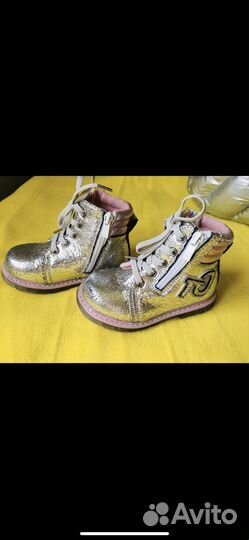 Ботинки для девочки