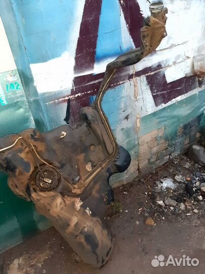 Топливный бак Skoda Octavia a4 tour