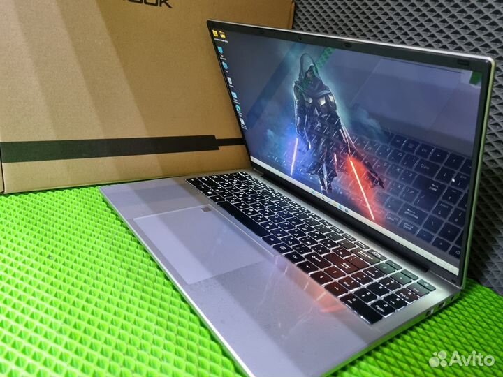 Ноутбук Новый intel i7/24Gb/SSD 1000Gb