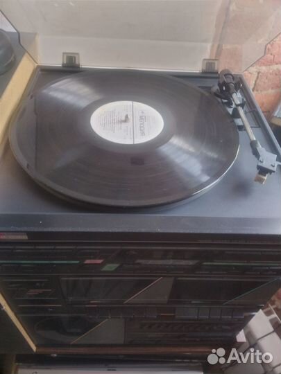 Музыкальный центр