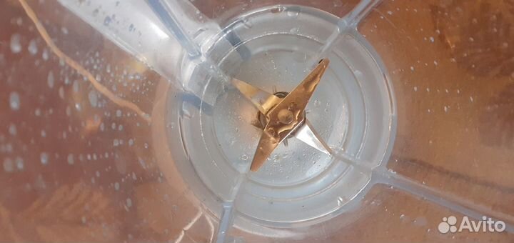 Блендер стационарный Elenberg BL-3210