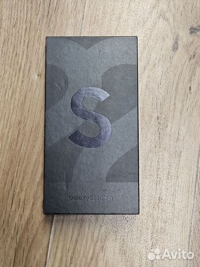 Samsung Galaxy S22 Ultra, 12/256 ГБ