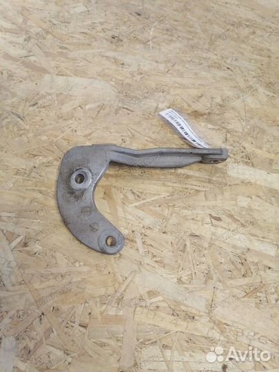 Кронштейн раздатки Renault Duster 2011-2021