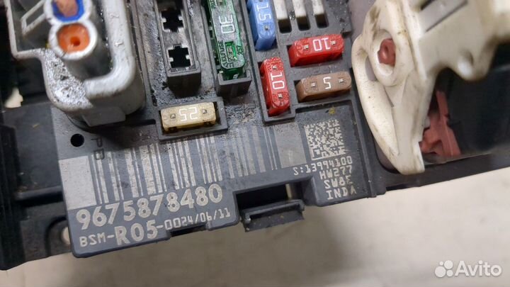 BSM Блок предохранителей Peugeot 308, 2011