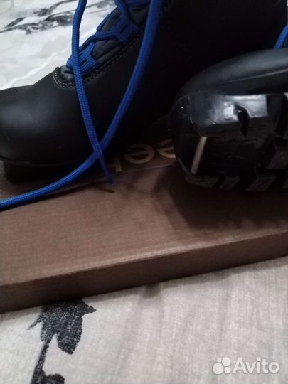 Лыжные ботинки