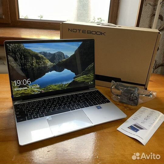 Ноутбук Notebook 16 / 256 gb. Новый