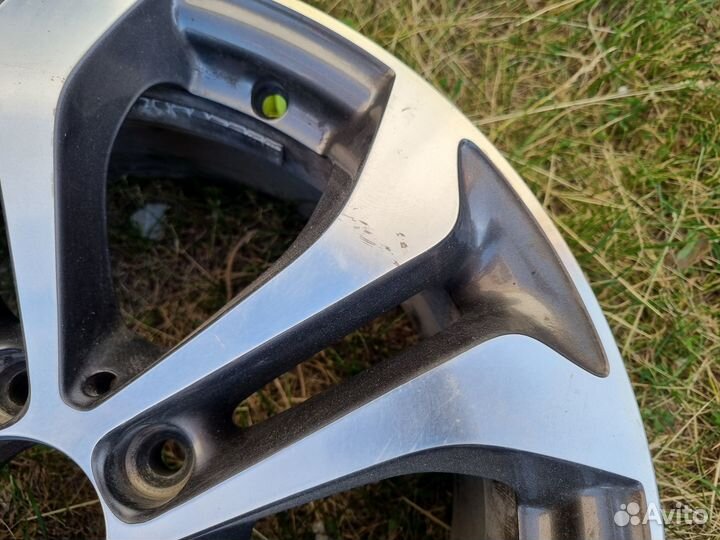 Оригинальный литой диск Mercedes Benz R17