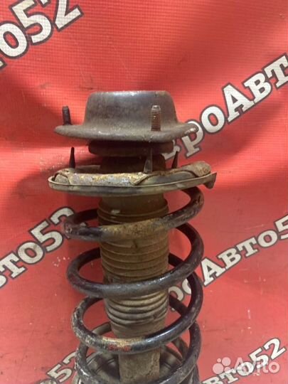 Стойка подвески передняя правая Hyundai Getz 1 1.3