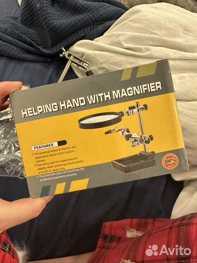 Helping hand with magnifier лупа на подставке