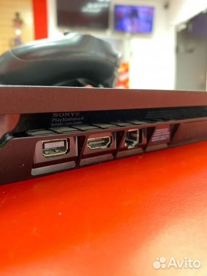 Игровая приставка sony PlayStation 4 slim CUH-2108