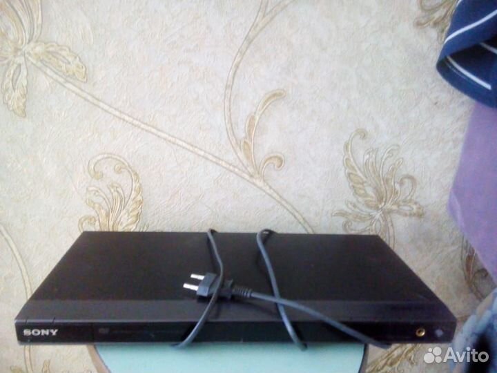 DVD плеер sony-DVP-K68P