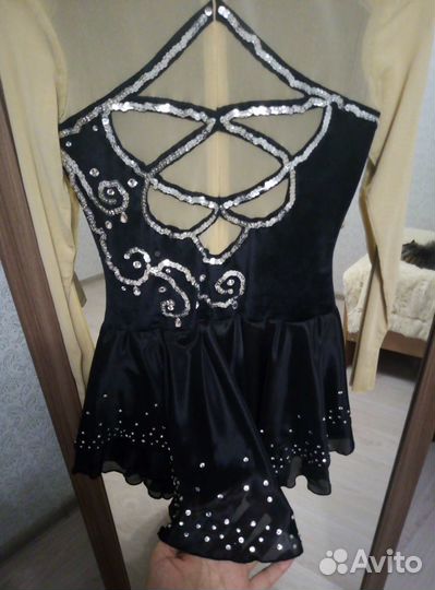 Продаю очень красивое платье для выступлений