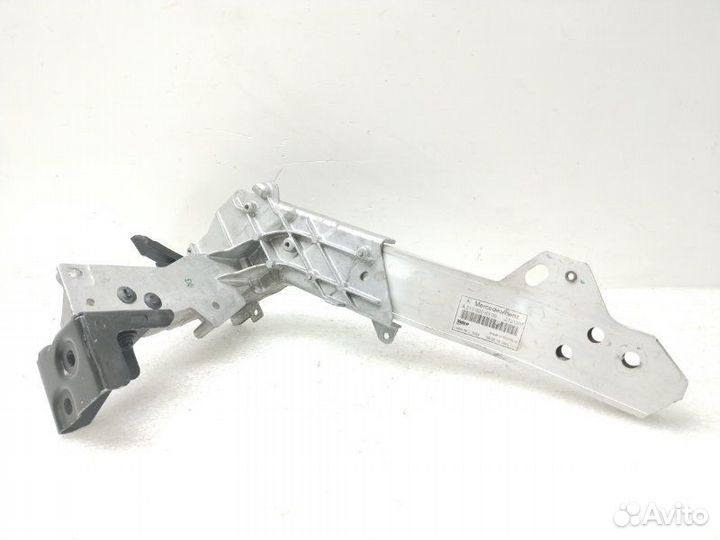 Кронштейн передней панели передний левый