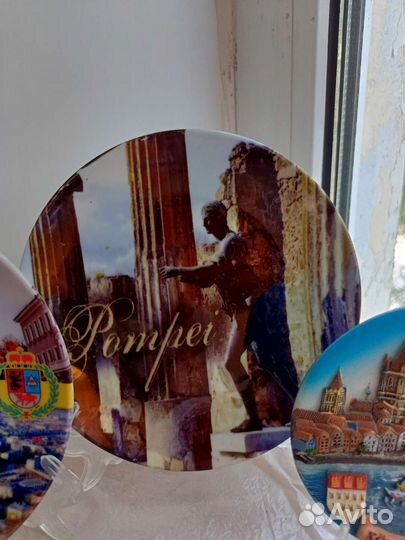 Сувенирные тарелки из поездки