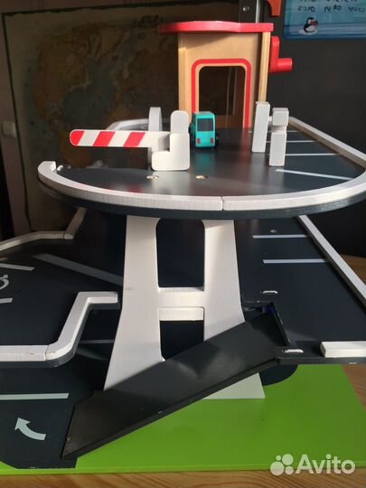 Парковка для машинок с лифтом els