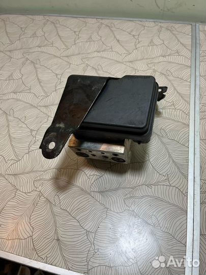 Блок ABS Mitsubishi L200 KB4T 2.5 4D56 2007