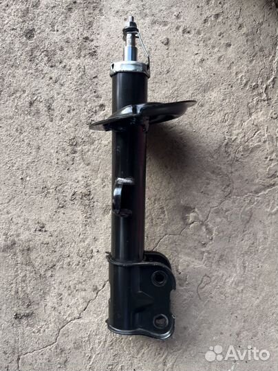 Амортизатор передний правый Hyundai Santa Fe CM