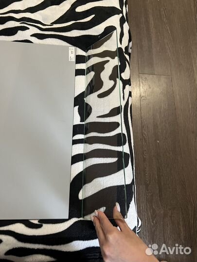 Зеркало с полочкой в ванную Икеа