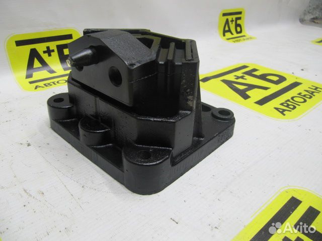 Подушка крепления двигателя задняя в сборе X3000