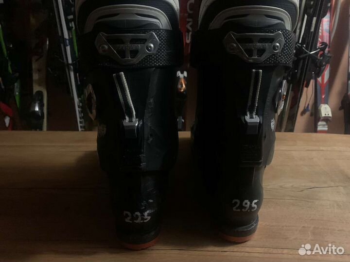 Горнолыжные ботинки