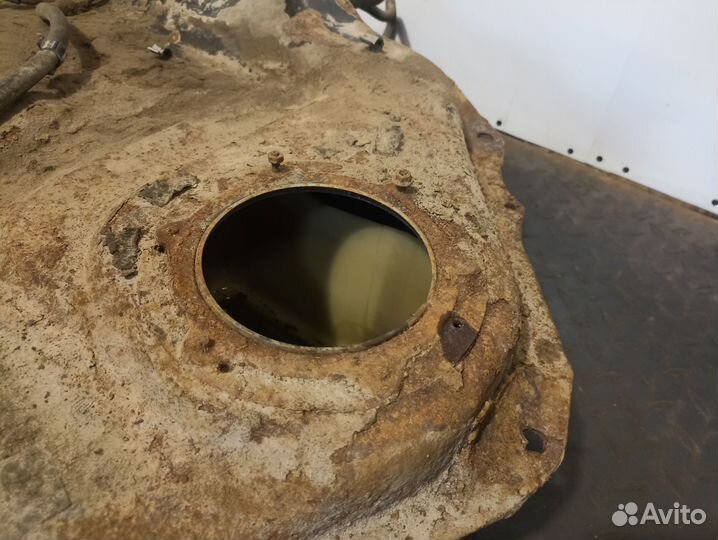 Бак топливный для Mitsubishi Space Wagon 3